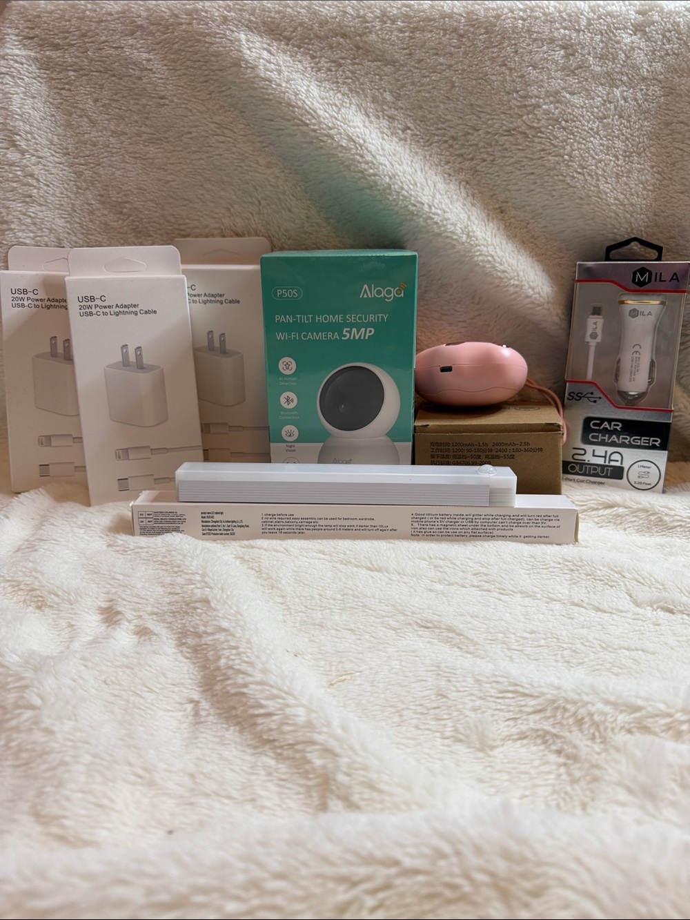 NIB Miscellaneous Electronics including indoor camera